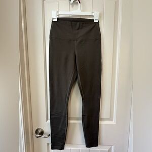 NOBULL women’s leggings